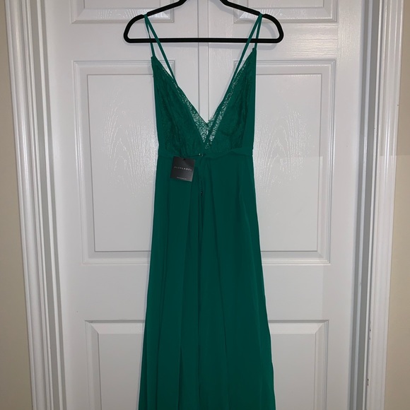 NWT JLUXLABEL Kelly Green Chiffon + Lace Maxi Dres - Picture 11 of 15